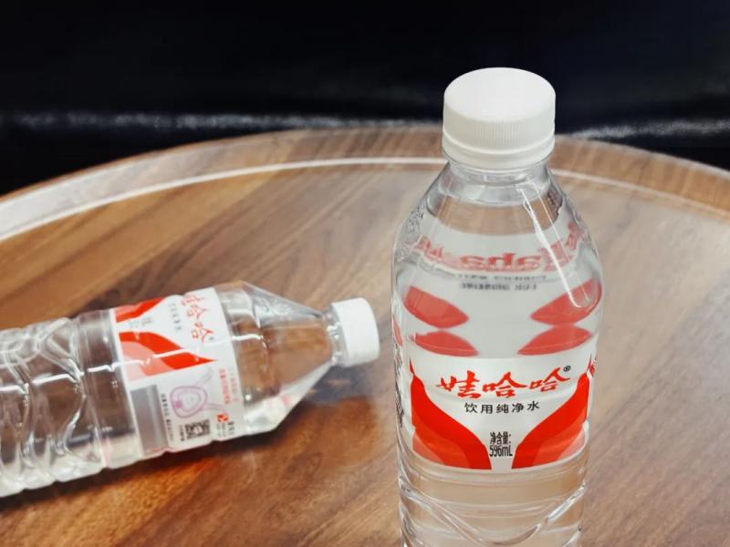 娃哈哈“背刺”今麦郎背后，有两个诡异的问题