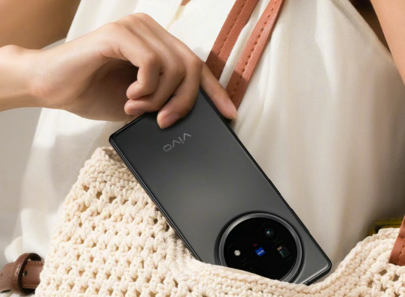 折叠屏进入「vivo 时刻」