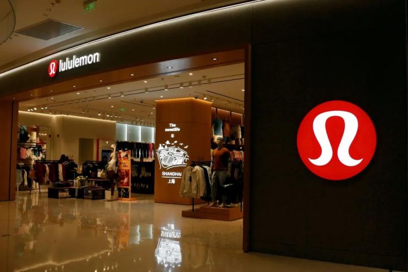 lululemon最怕的，还是来了