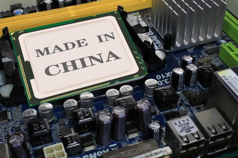 佰维存储股价半年翻3倍，高管们却提前撤退